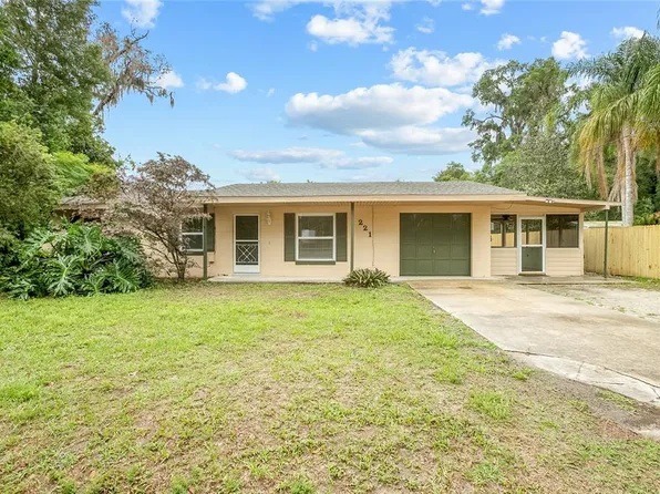 221 W Pennsylvania Ave, Lake Helen, FL 32744