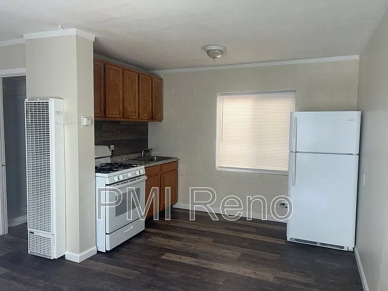 Studio, 1.0 bath, 388 sqft, $1,000 — Photo 4