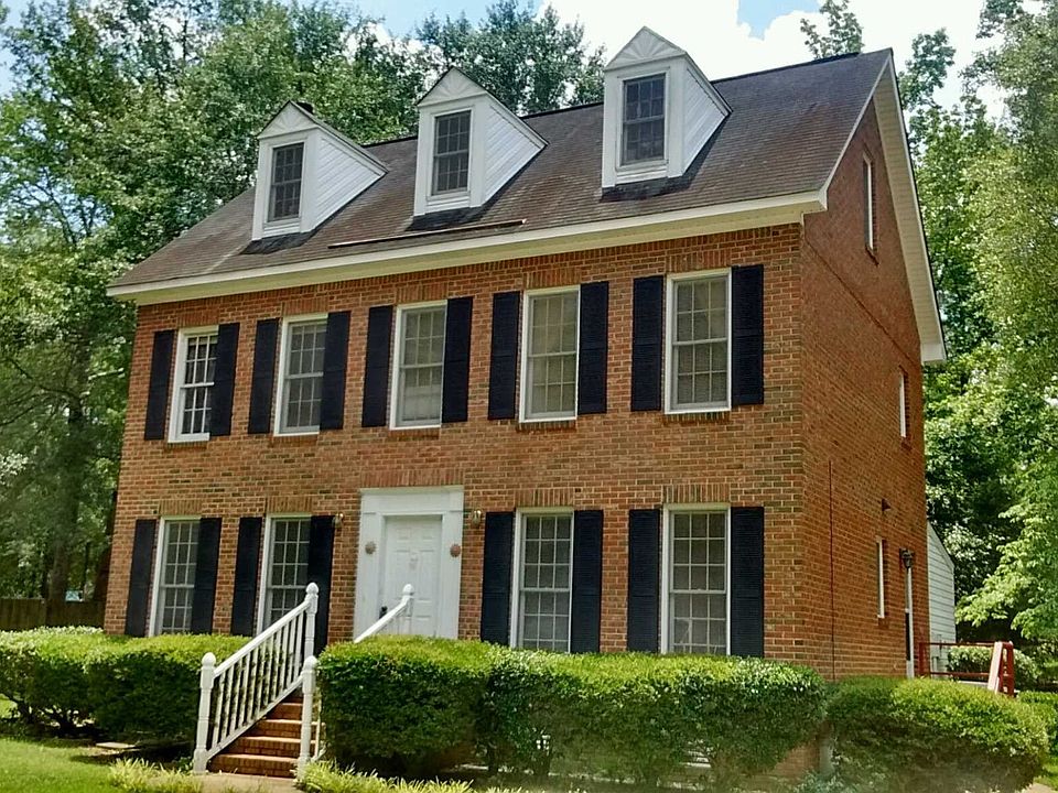 2nd image of 117 Chatham Cir
