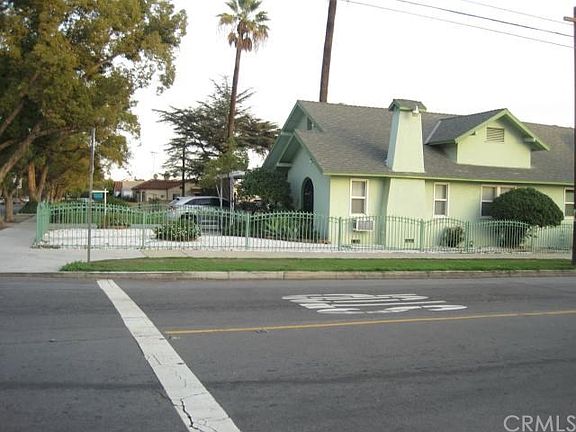 4th image of 1050 N Sultana Ave
