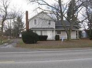 8482 Lapeer Rd, Avoca, MI 48006