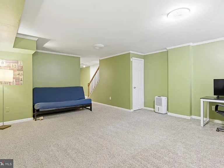 Wedgeway Ct — Photo 9