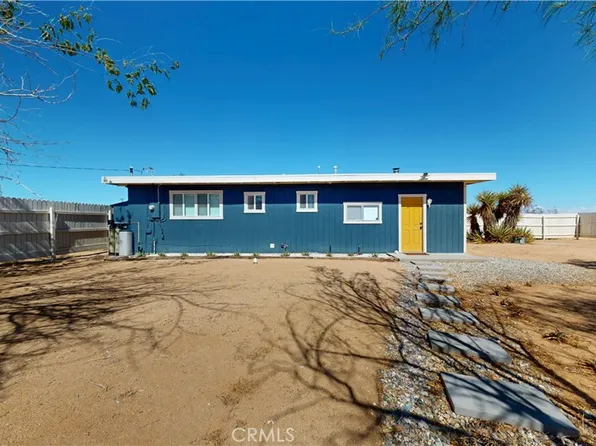 829 Cambria Ave, Landers, CA 92285