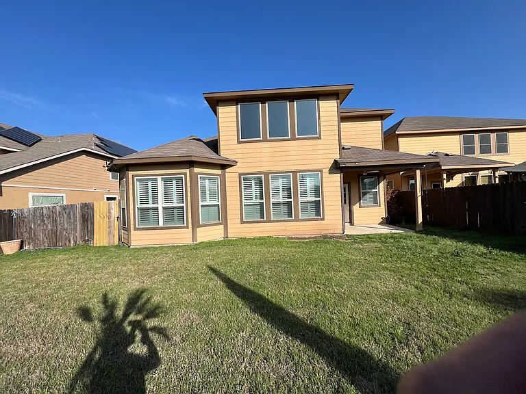 Lovela Bnd — Photo 11