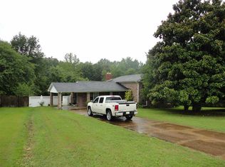 530 Woods Dr, Henderson, TN 38340