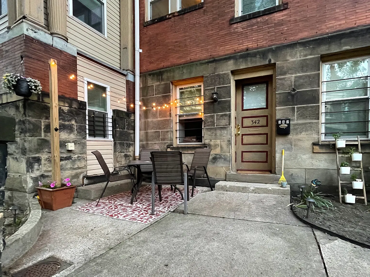 2 bed, $1,465 — Photo 2