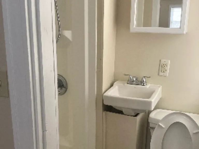 17 Ring Ave #2A — Photo 3