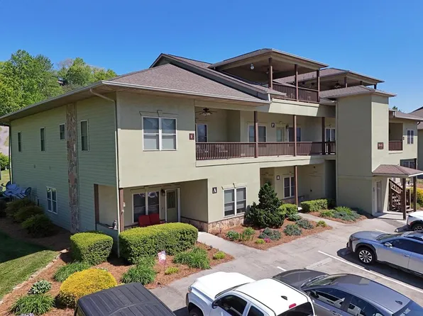 1647 Lakeview Dr Unit C, Young Harris, GA 30582