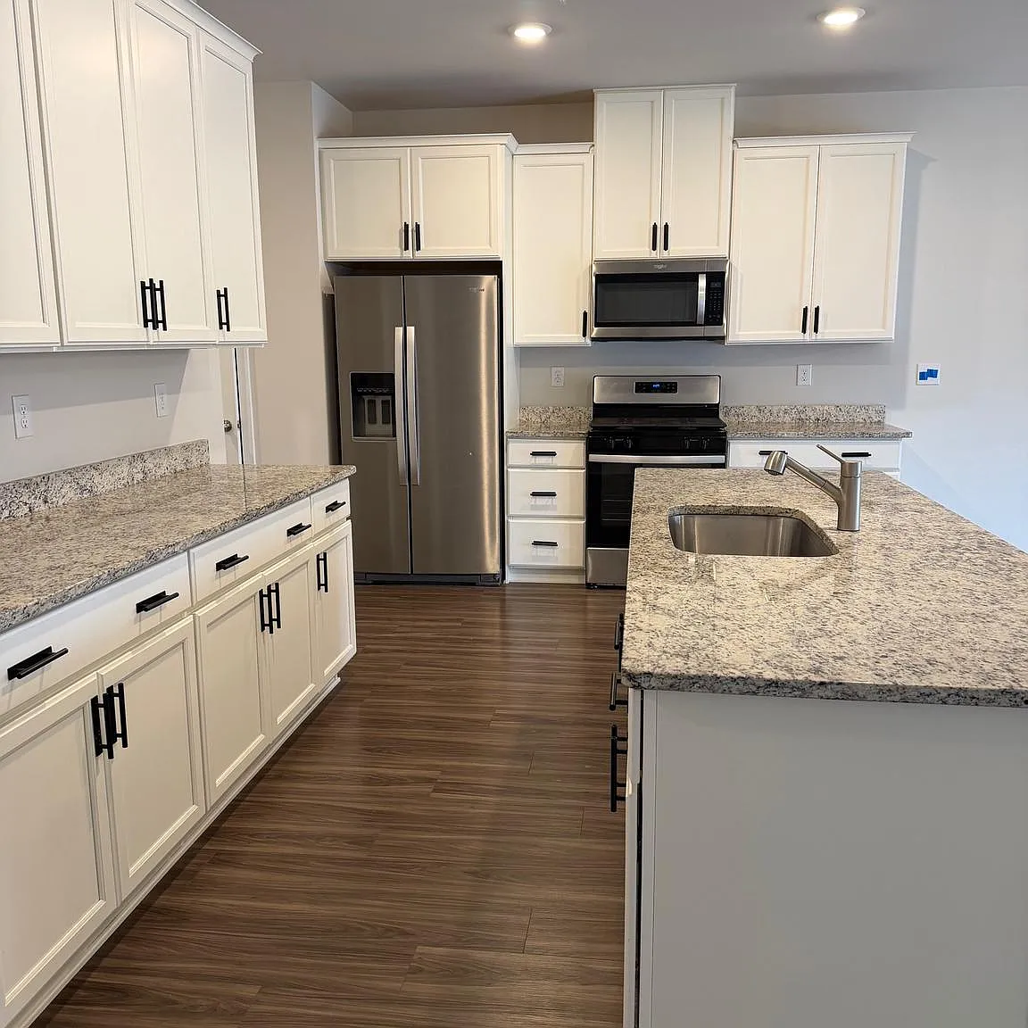 3 bed, 2.5 bath, $3,450 — Photo 4