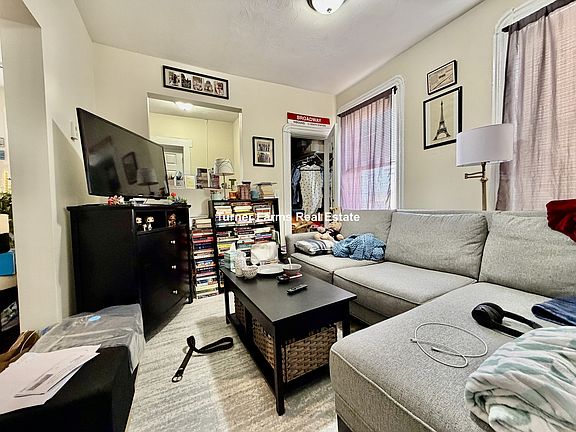 4th image of 1056 Cambridge St APT 4F