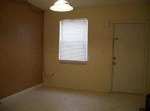 4th image of 1596 NE 51st Ct