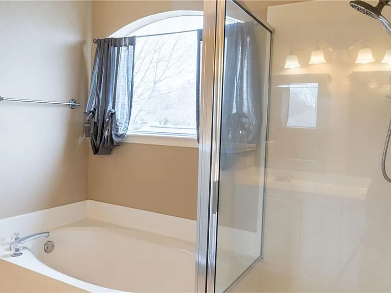 1608 Diana Dr — Photo 14
