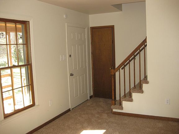 Front door/stairs