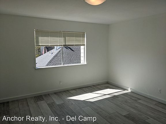 4th image of 1835 Lake St #304