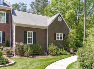 6073 Epping Forest Dr, Raleigh, NC 27613