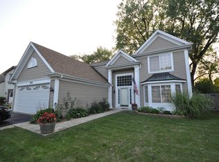 1456 Burr Oak Cir, Aurora, IL 60506