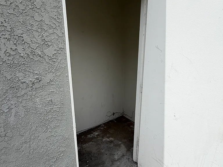 Outdoor Patio Storage Room