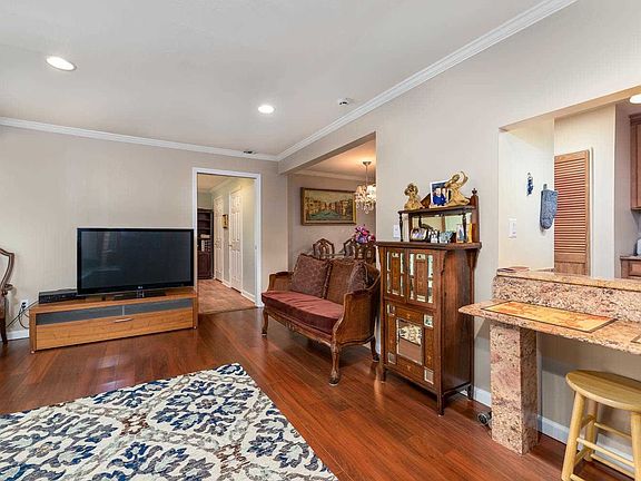 4th image of 103 Cambridge Dr