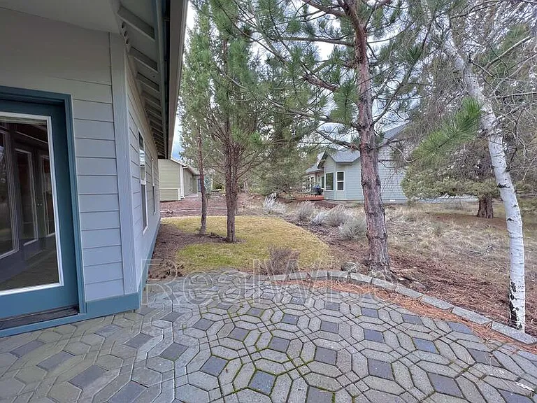 835 Nutcracker Dr — Photo 38