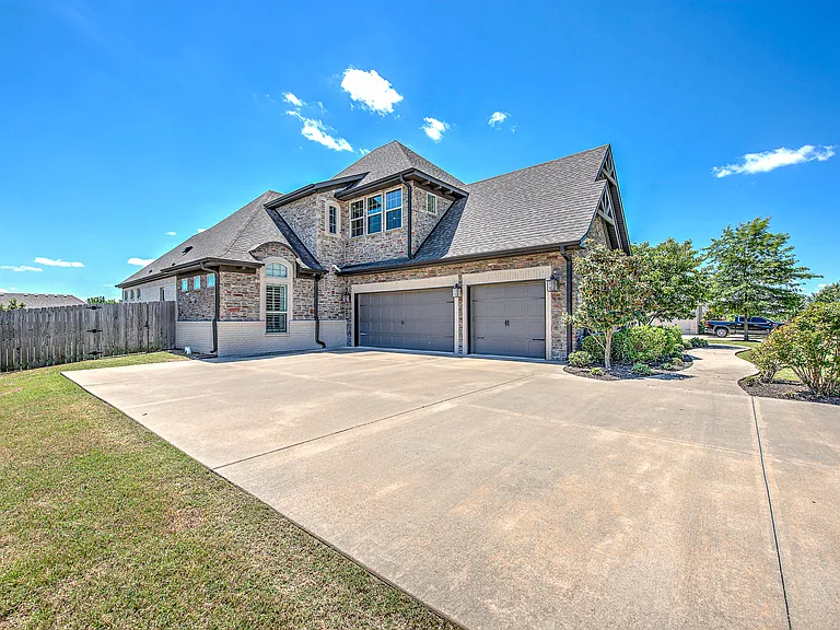 1007 Bendelow Dr — Photo 27