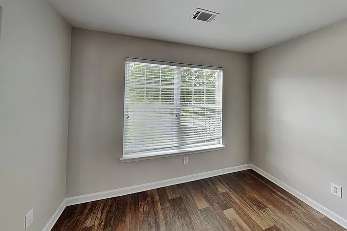 1466 Wilson Manor Cir SE — Photo 2