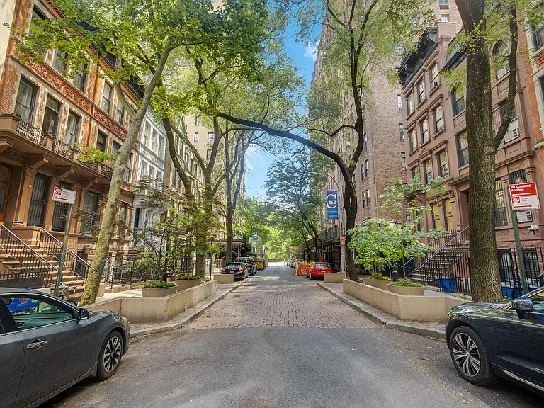 31 W 94th St #3B — Photo 12