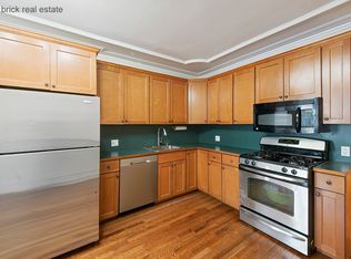 387 9th St, Brooklyn, NY 11215