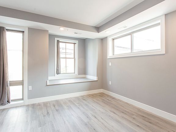 3rd image of 1633 N 2nd St Unit 201