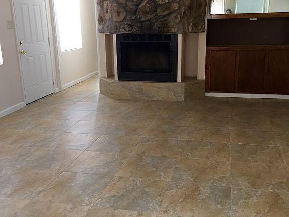 2nd image of 2727 N Winstel Blvd