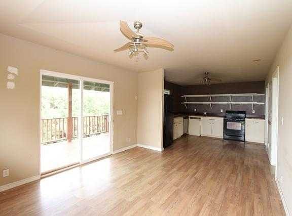 upper right unit entrance