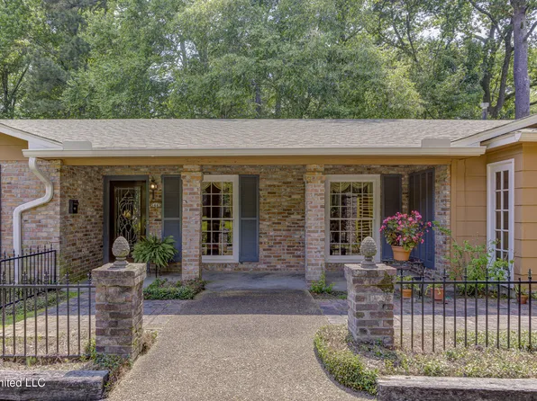 5445 Melwood Dr, Jackson, MS 39211