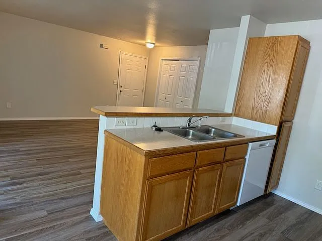158 N Seafury Ln #101 — Photo 9