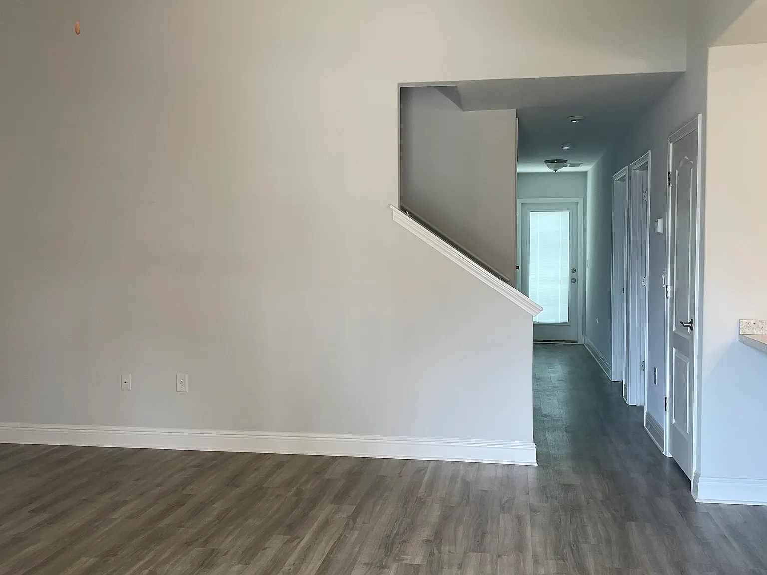 3 bed, 1742 sqft, $1,900 — Photo 4