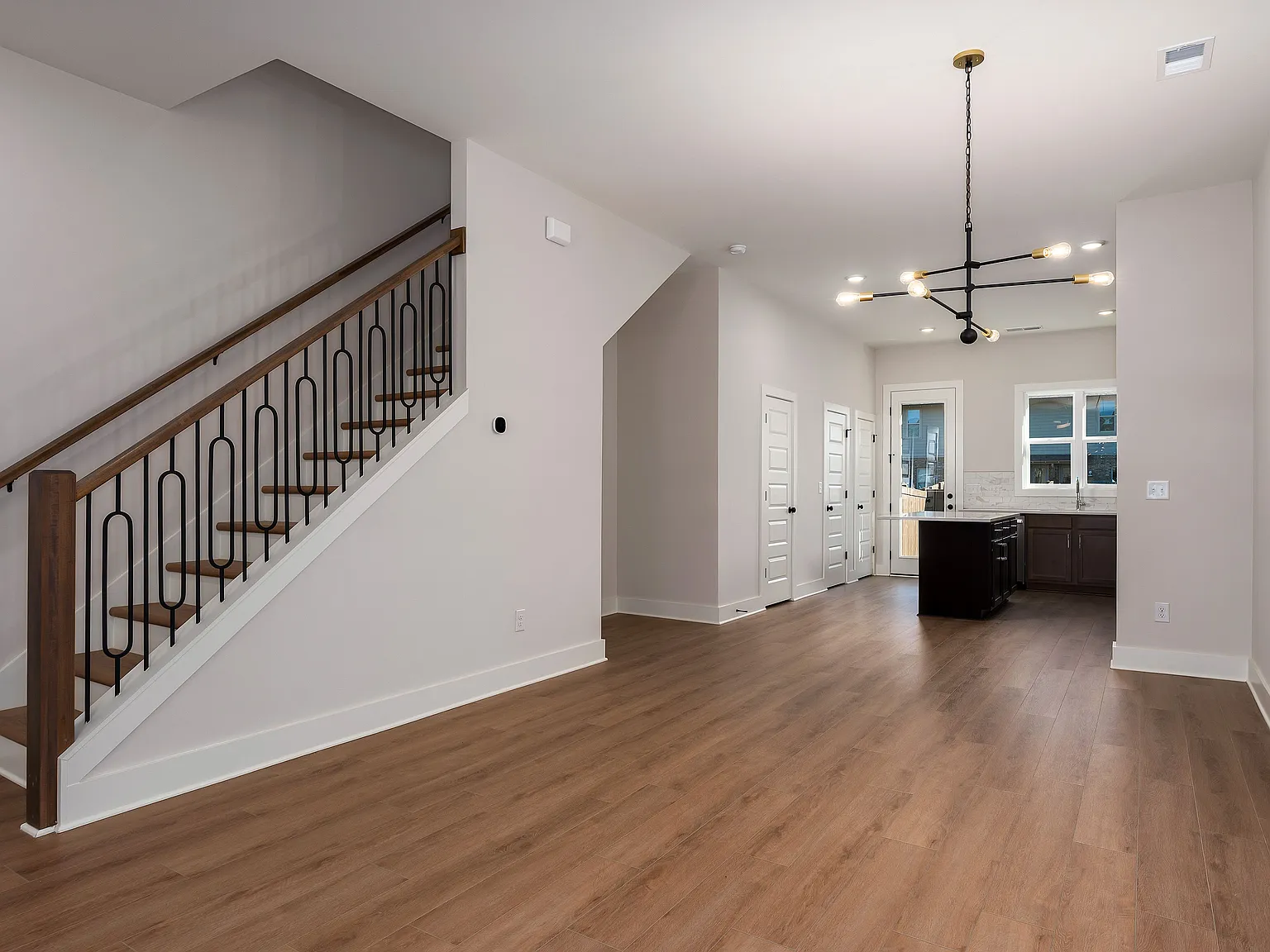 2 bed, 2.5 bath, $2,500 — Photo 4