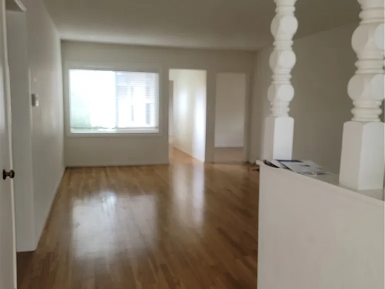 13203 Isis Ave — Photo 3