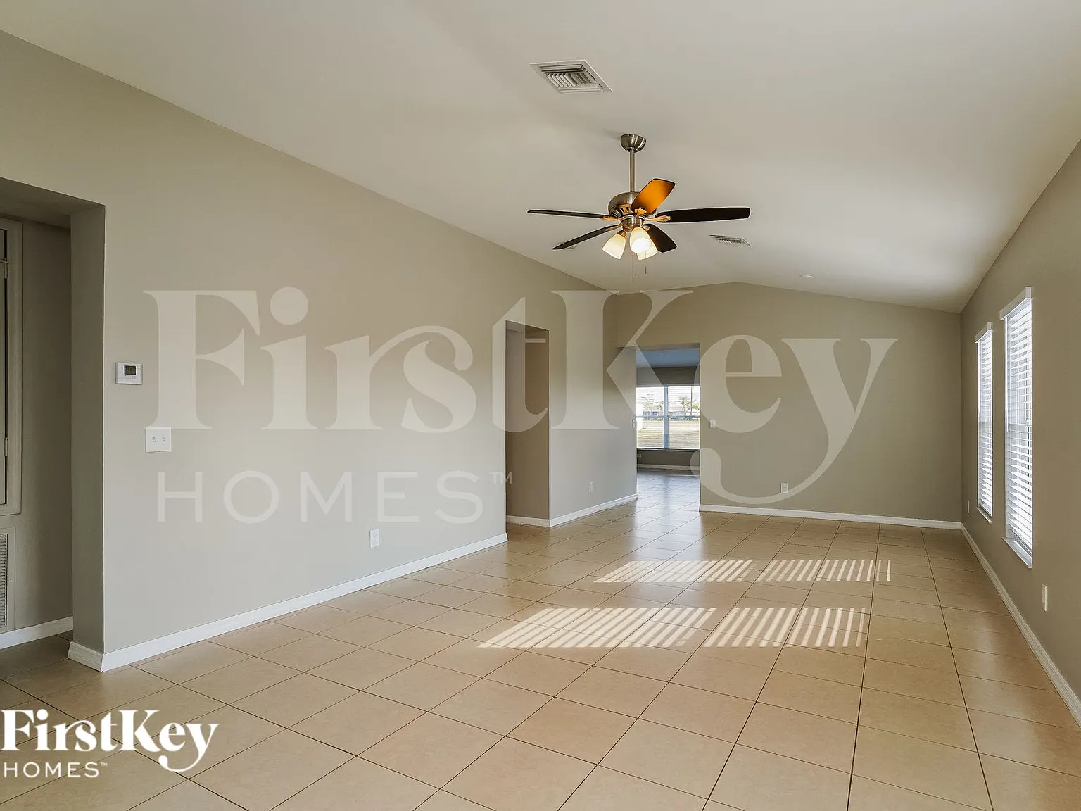 4 bed, 2.0 bath, 1955 sqft, $2,325 — Photo 2