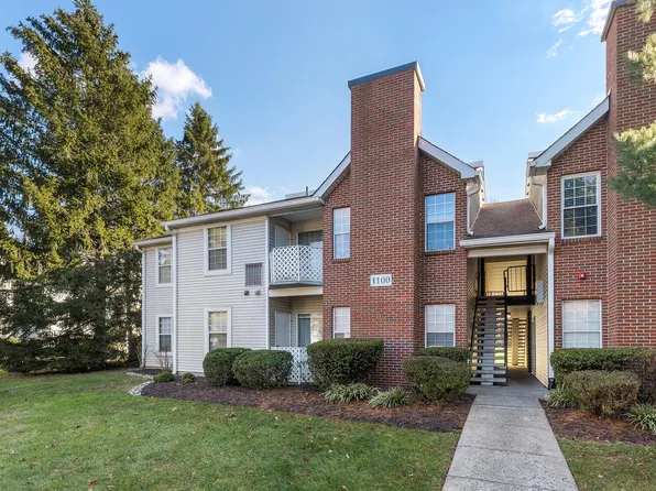 1102 Diamond Dr, Newtown, PA 18940