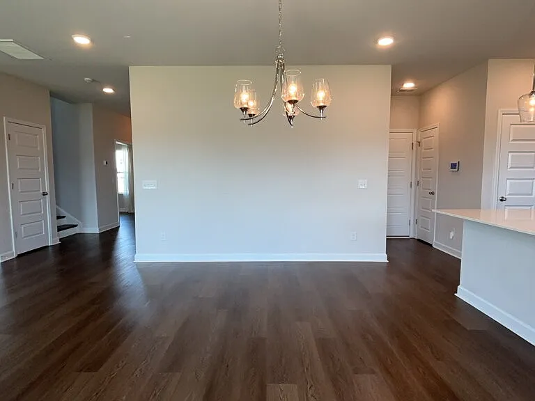 445 Navona Dr — Photo 11
