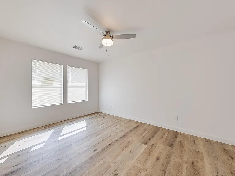 3635 Ward St — Photo 16