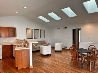 1314B Sycamore St #B, Peru, IL 61354