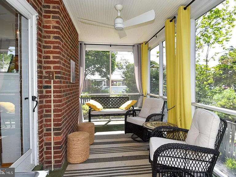 710 W View Ter — Photo 9