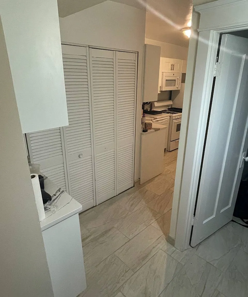 2 bed, 900 sqft, $1,500 — Photo 4