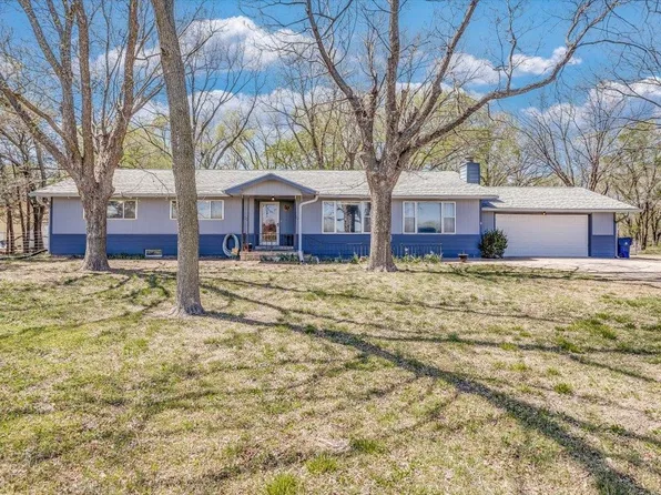 1189 N Oliver Rd, Belle Plaine, KS 67013