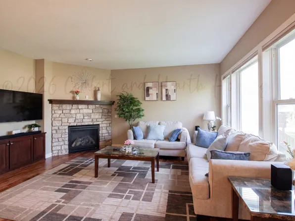 11533 Wagon Wheel Way, Woodbury, MN 55129