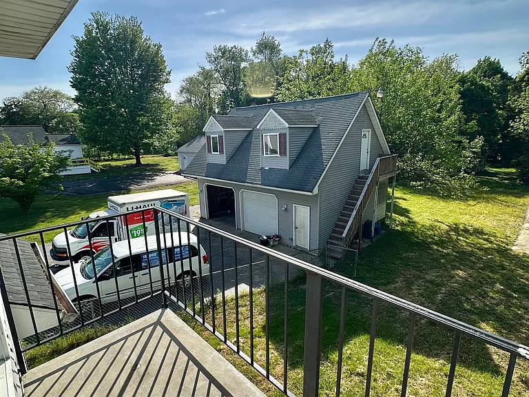 26 Townsend Ave — Photo 22