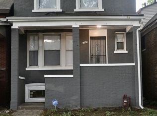 7015 S Calumet Ave, Chicago, IL 60637