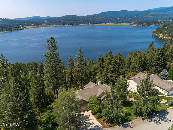 5th image of 17295 W Woodlake Dr