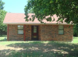 538 E Burks St, Pilot Point, TX 76258
