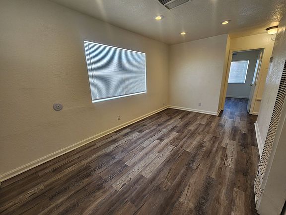 2nd image of 6686-6688 Yucca Ave