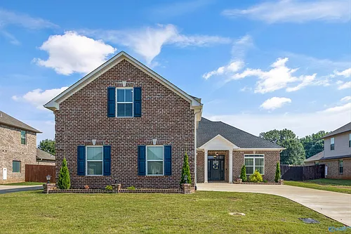 17050 Stonegate Dr Photo 1